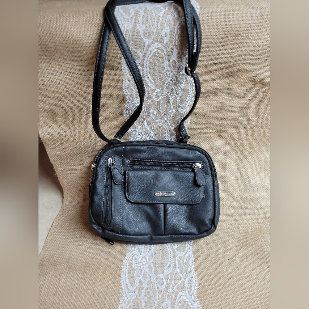 Multi sac zippy triple compartment crossbody black   pockets
